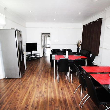 Flexistay Norbury Aparthotel ลอนดอน ภายนอก รูปภาพ