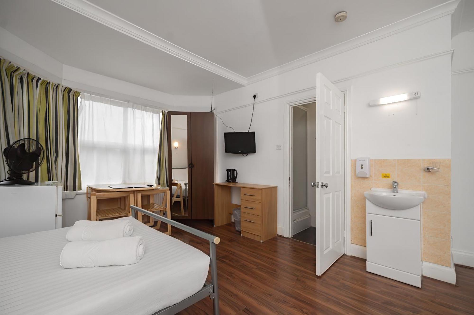 Flexistay Norbury Aparthotel ลอนดอน ภายนอก รูปภาพ