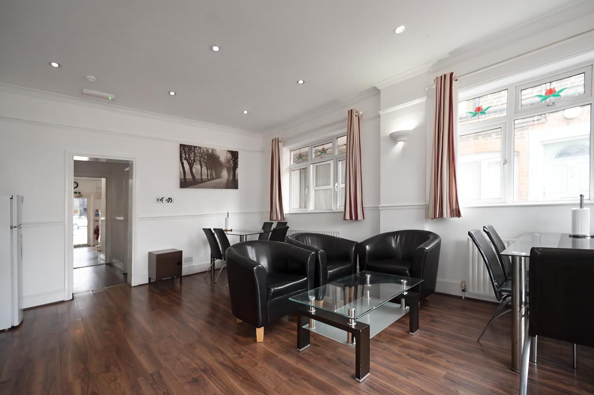 Flexistay Norbury Aparthotel ลอนดอน ภายนอก รูปภาพ