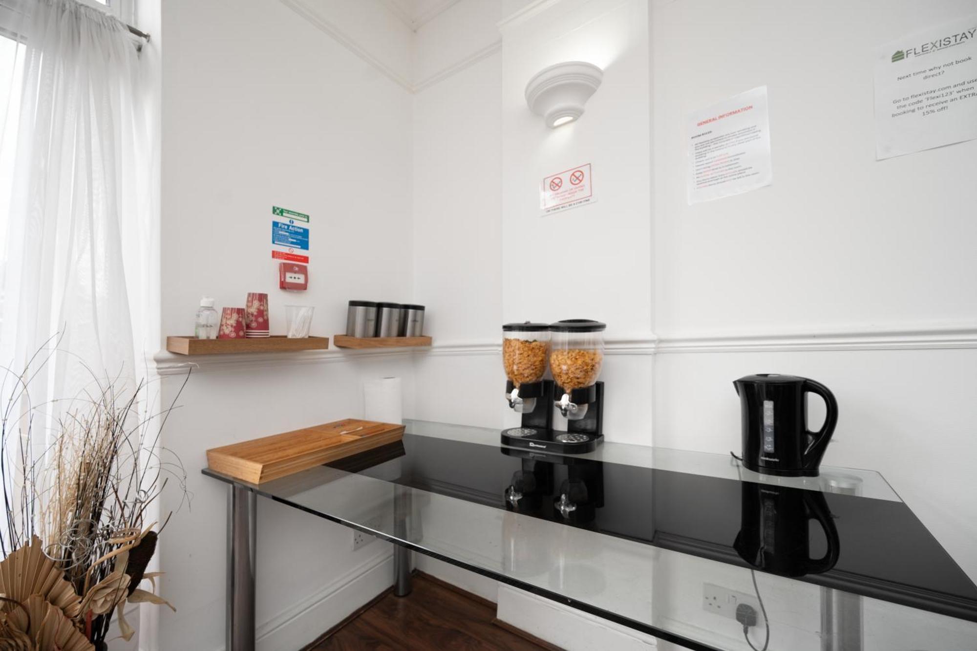 Flexistay Norbury Aparthotel ลอนดอน ภายนอก รูปภาพ
