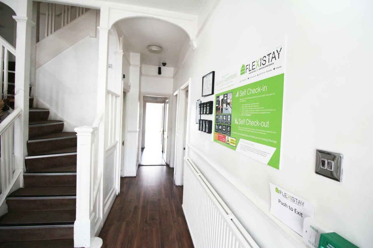 Flexistay Norbury Aparthotel ลอนดอน ภายนอก รูปภาพ